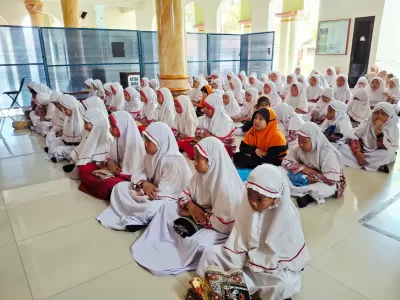 Sholat Berjamaah 